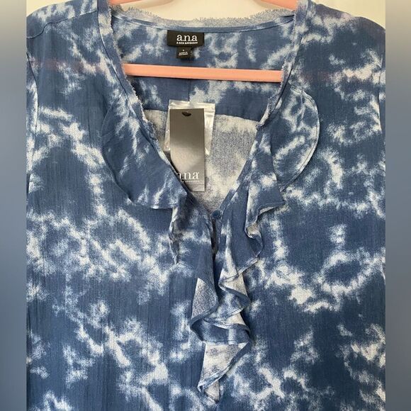 a.n.a 3/4” Sleeve Blouse - Picture 3 of 6